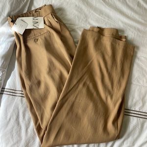 Zara beige trousers. NWT